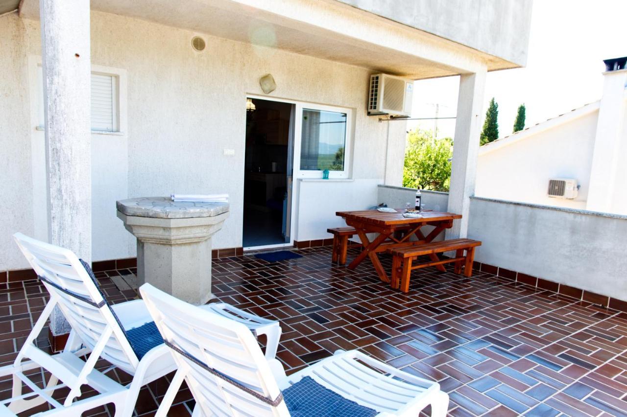 Apartment Sostaric Vrh  Esterno foto