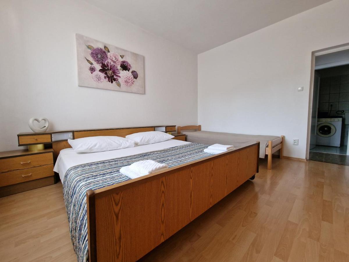 Apartment Sostaric Vrh  Esterno foto