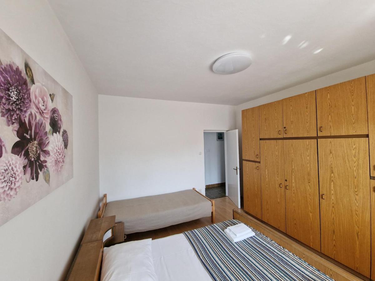 Apartment Sostaric Vrh  Esterno foto