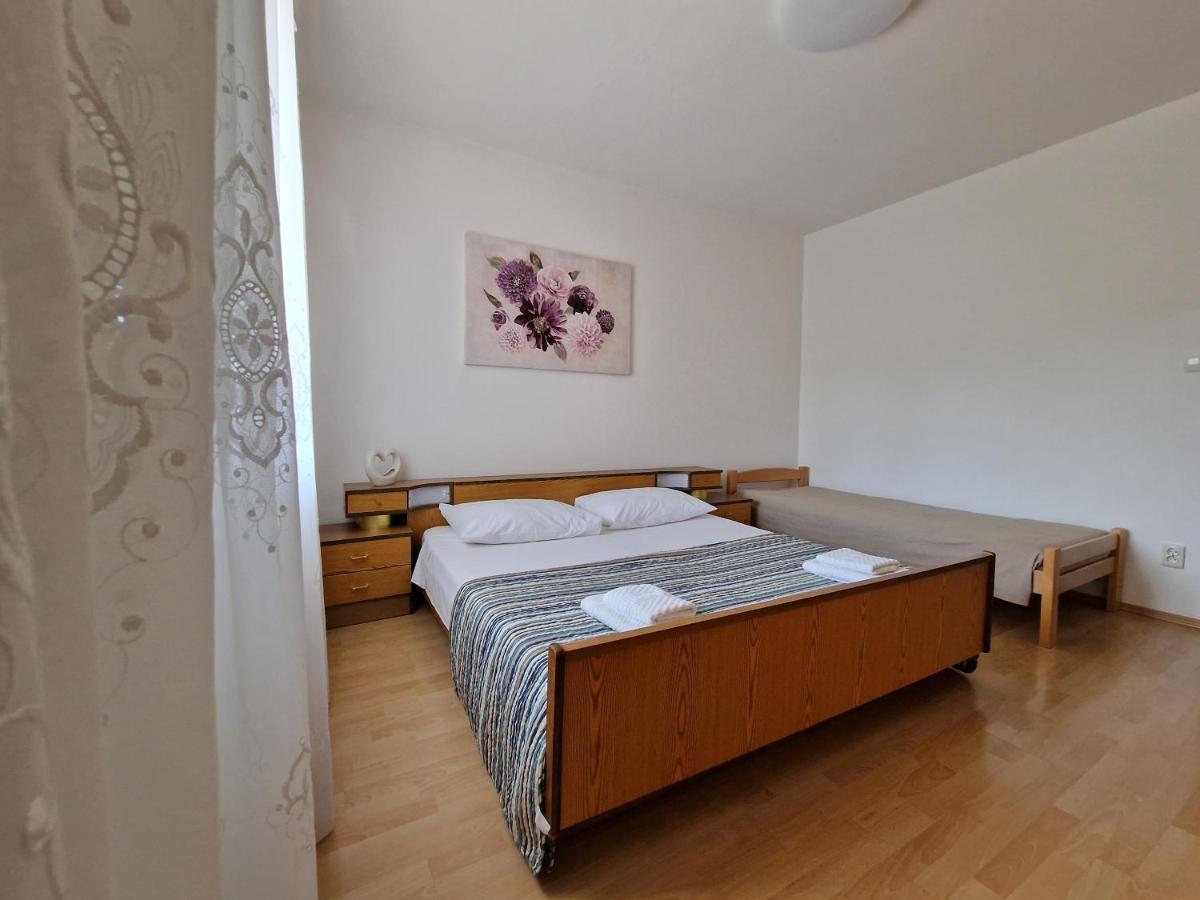 Apartment Sostaric Vrh  Esterno foto